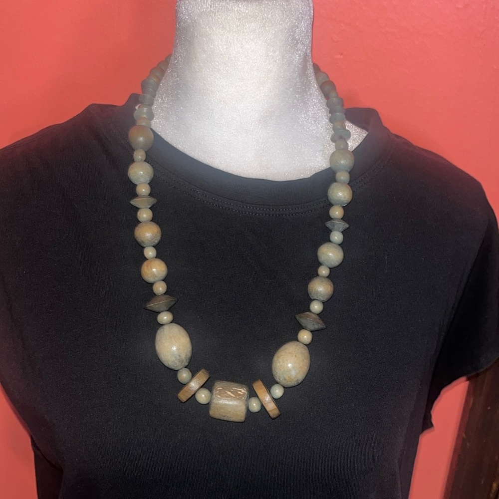 5/$10. Ladies wood necklace